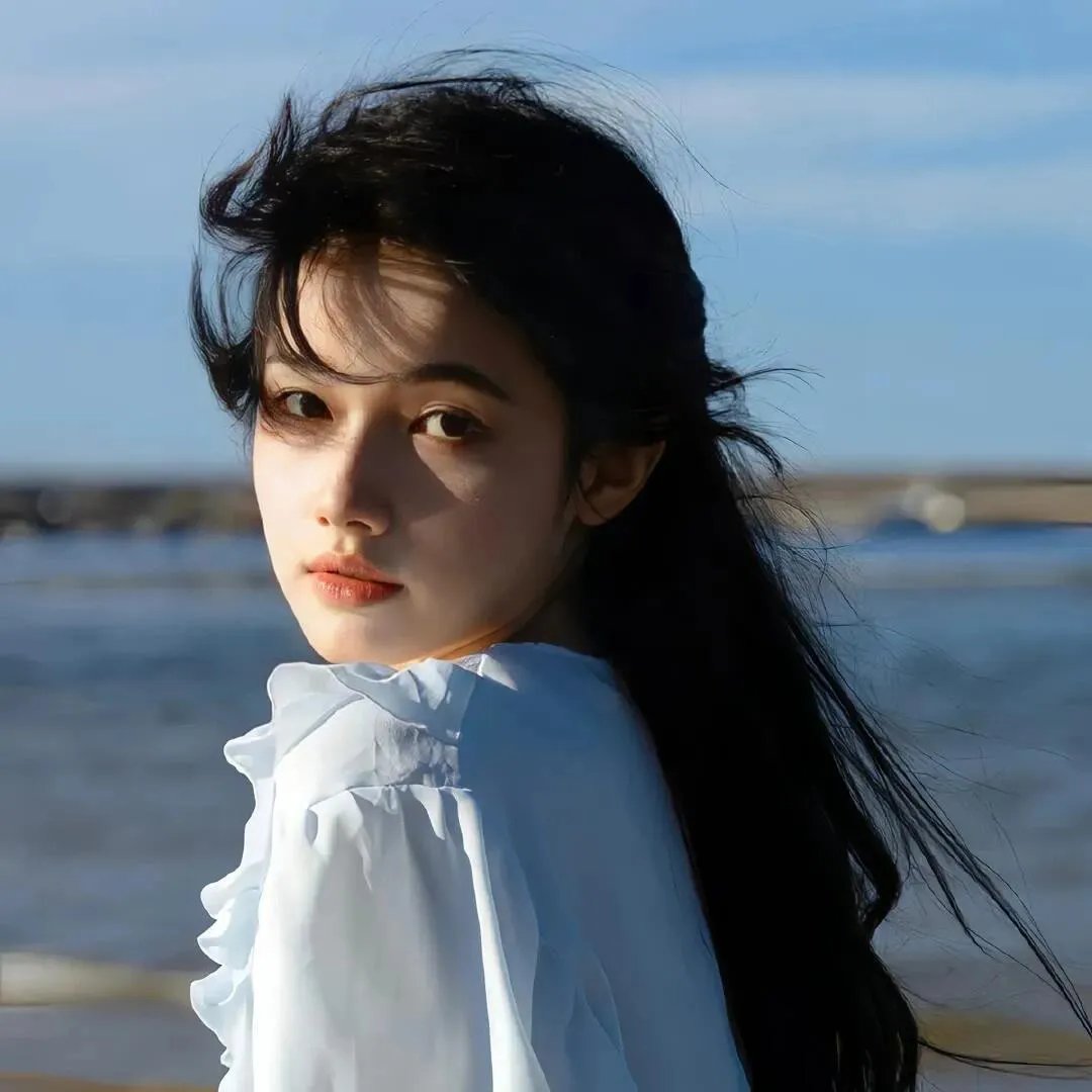 女跳水队员